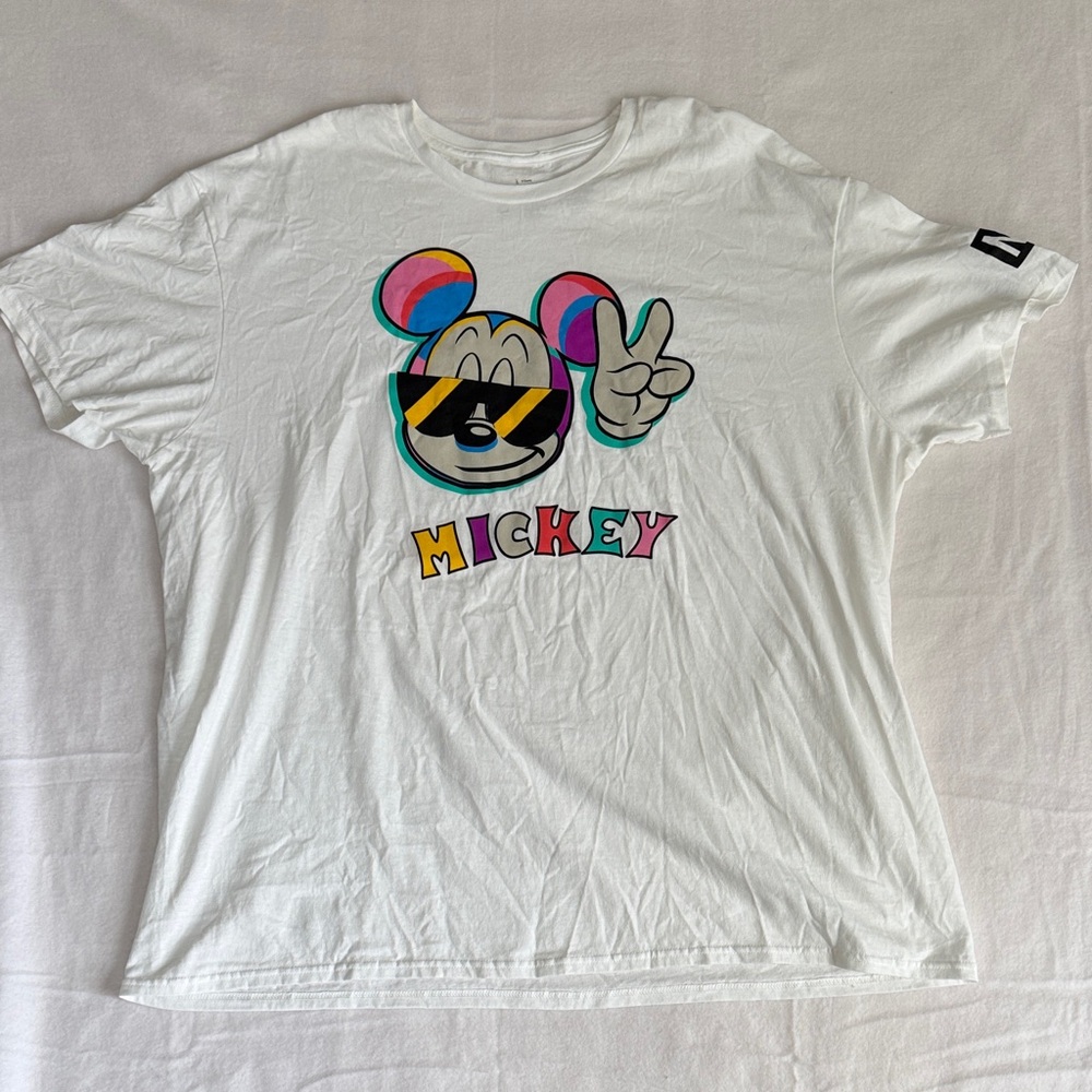 NEFF x Disney Collab White Tee with Colorful Mickey Peace Graphic Size: XXL